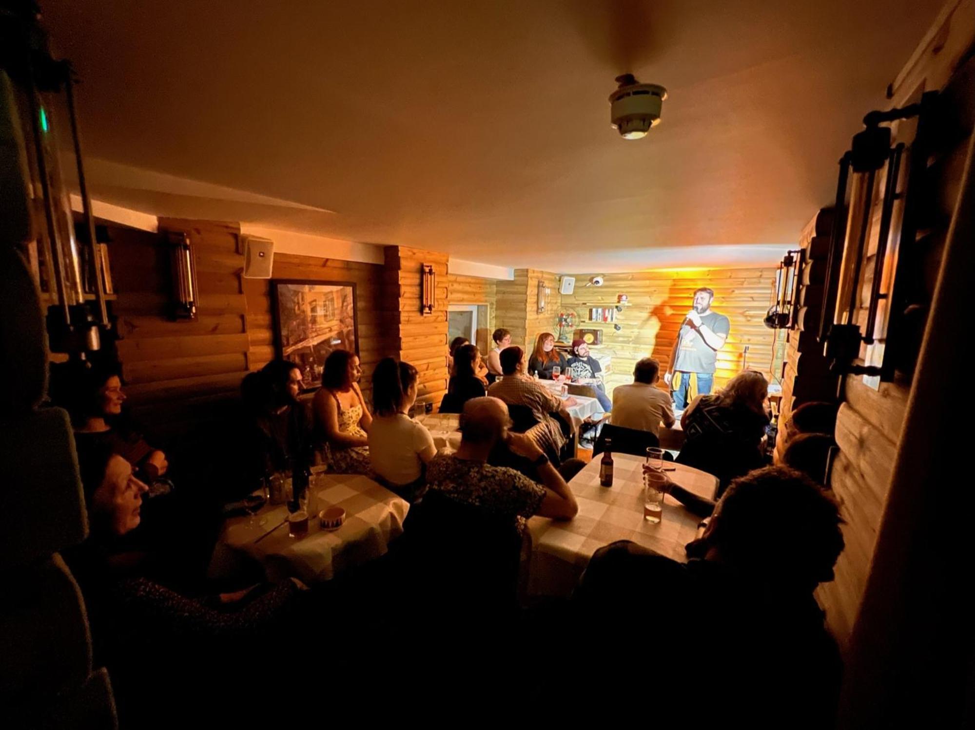 Hoopers Sandy Beach Guest Rooms スウォンジー エクステリア 写真